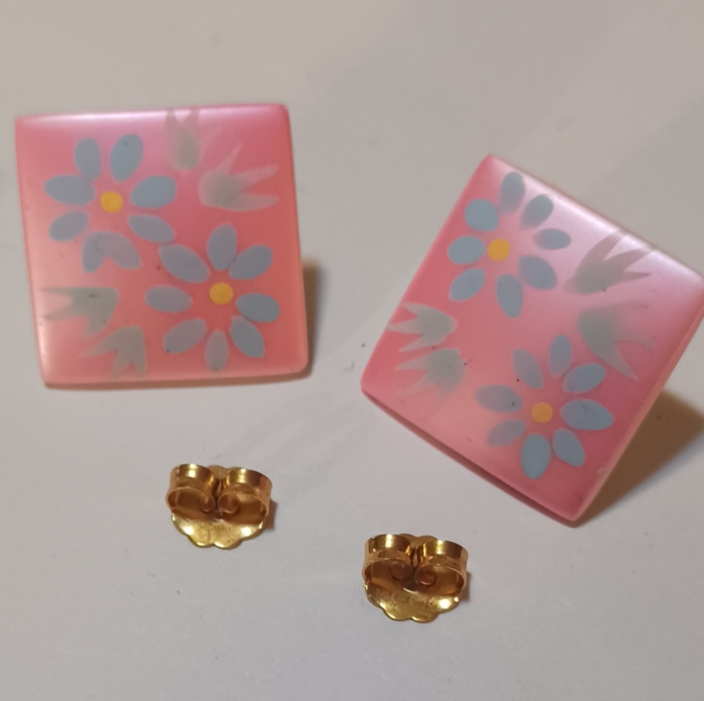 Pink 80s Style On Post Pierced Earrings NWT